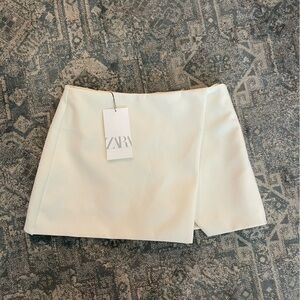 NWT Zara White Mini Skirt